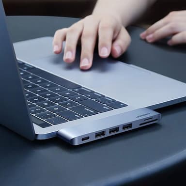 Ugreen Multihub til MacBook Pro / Air- 2xUSB-C til 3xUSB & Hukommelseskort