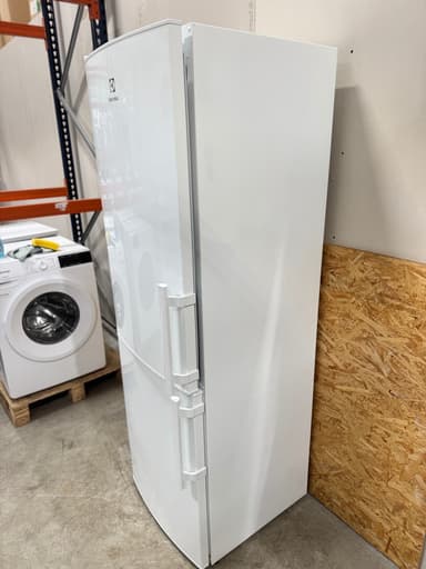 Electrolux køle/fryseskab KNT4TF33W2 - D13789 - brugt