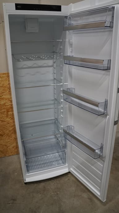 AEG køleskab RKS539F1DW - D13820 - brugt