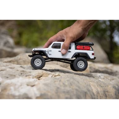 Axial SCX24 Jeep JT Gladiator Crawler 4WD Hvid