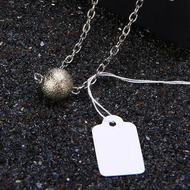 100-pak papiretiketter / prisskilte med snor Hvid 2.4 x 1.4 cm