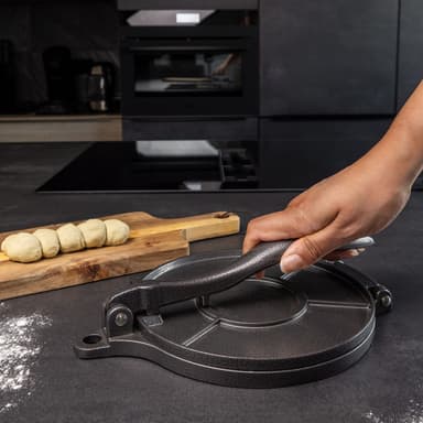 Tortillapresse Empanada lavet af jern (sort)