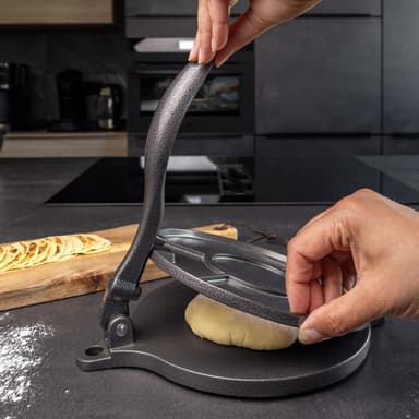 Tortillapresse Empanada lavet af jern (sort)