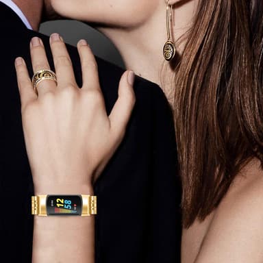 Fitbit Charge 5 armbånd i rustfrit stål guld