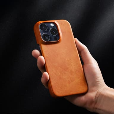 SKALO iPhone 16 Pro PU-læder Cover - Brun