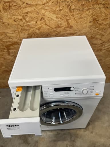 Miele softtronic vaskemaskine W3745 - D14126 - brugt