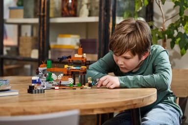 LEGO Minecraft Badlands-mineskakten 21263