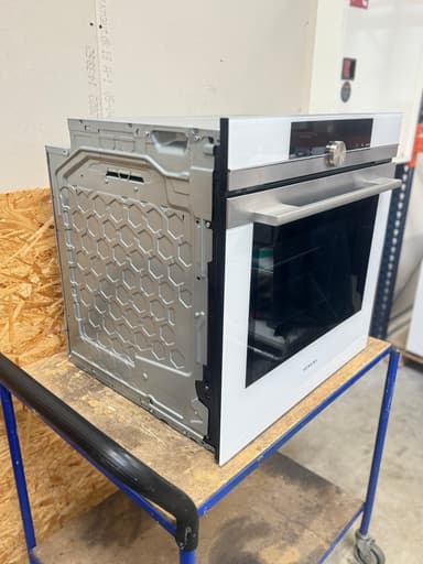 Siemens iQ700 indbygningsovn HB672GCW1S - D14660 - brugt