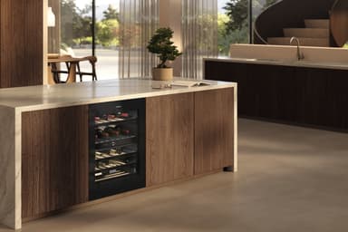 Miele Vinskab KWTUS 7196 E (Integreret, 38 flasker)