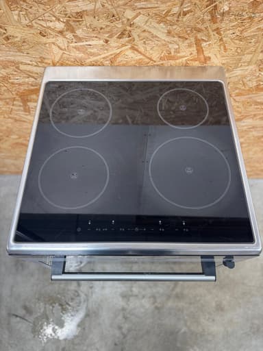 Siemens induktionskomfur 	HC858543U - D14905 - brugt