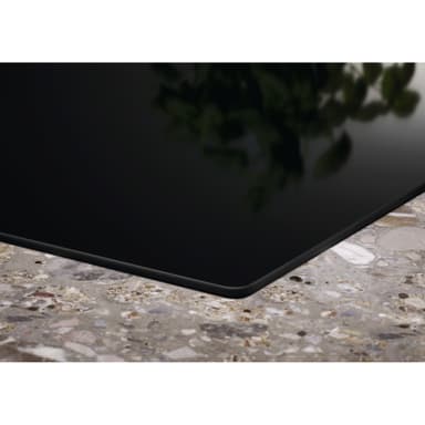 Electrolux Kogeplate med emhætte HHHX890PMC
