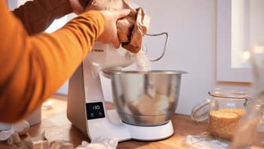 Bosch Series 4 køkkenmaskine MUM5XW00 (hvid)