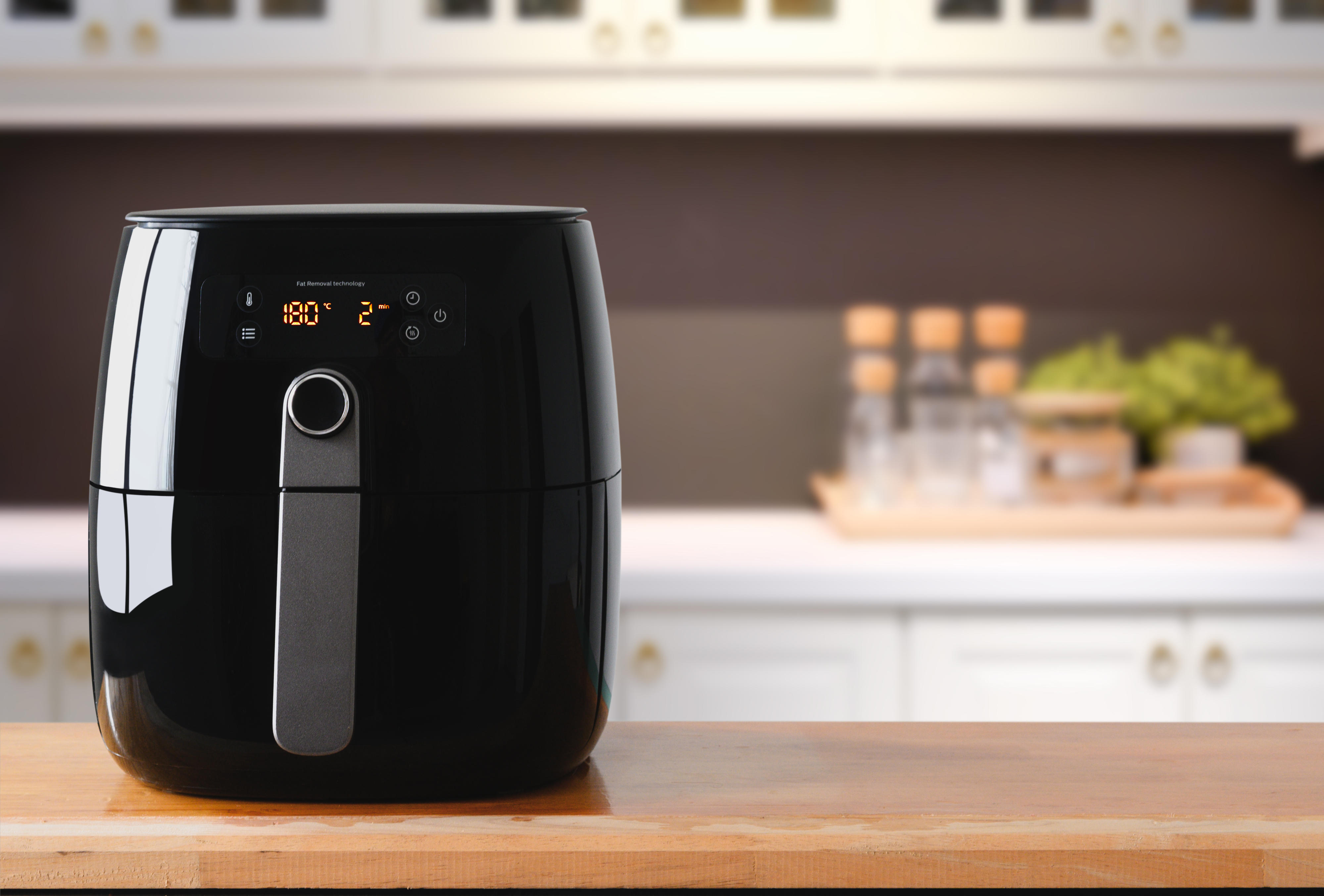 Airfryer-guide: Hvad er en og hvad kan lave i den? Elgiganten