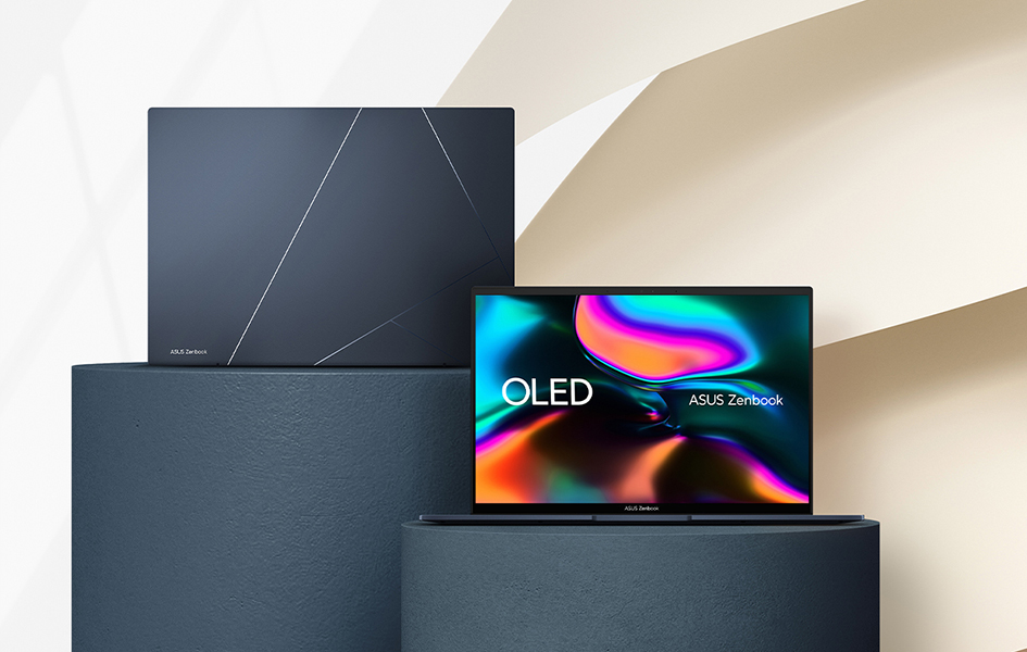 To Zenbook 14 OLEDs på piedestaler