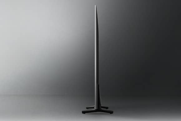 Samsung-TV-AU8005 in profile