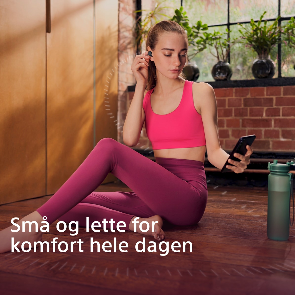 Linkbuds S - Woman in yoga suit DK
