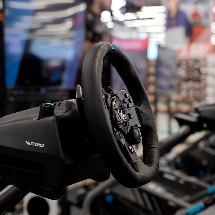 Logitech Race Days – RACE I BUTIK - Test dine færdigheder på Maple Valley Short Circuit-banen og vind præmier.