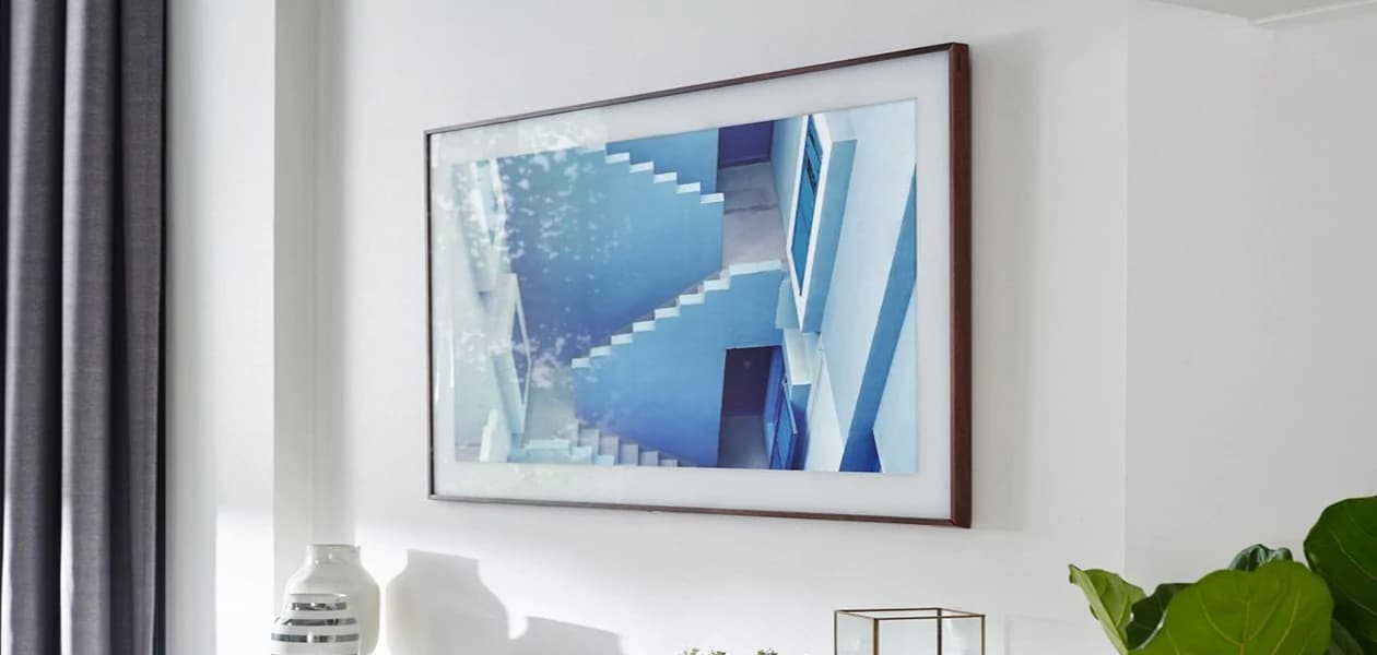 Samsung the Frame: TV, som ligner et billede på væggen