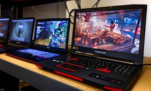 Test af bærbare computere i UL Benchmarks hovedkvarter