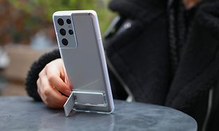 Smart Clear View Cover på Samsung Galaxy-telefon