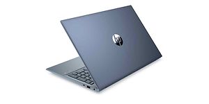HP Pavilion 15 laptop set skråt bagfra