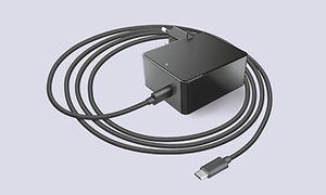En sort, sammenrullet oplader