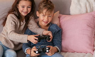 christmas-gifts-to-share-203274-1600x600
