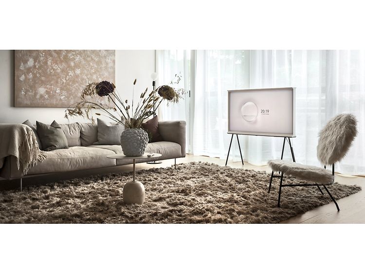 Samsung TV'et Serif i moderne stue