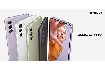 Samsung Galaxy S21 FE i forskellige farver stillet op ved siden af hinanden 