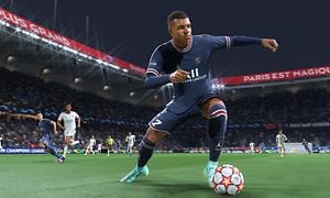 Games - EA - Mbappé spiller fodbold