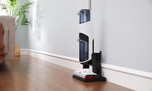 Roborock Dyad ledningsfri støvsuger i ladestationen