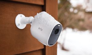 Arlo - Arlo Essential kamera med sne