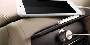 Biloplader til mobiltelefon