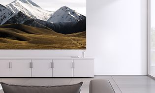 Samsung-The-Premiere-7T-Projicerede bjerge på en væg