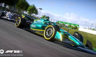 Nærbillede af en F1 2022 bil i et sving