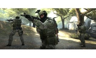 CS:GO-screenshot af tre spillere på samme team