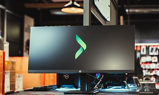 Gaming & entertainment - Gaming PC - Ultrawide gaming-skærm med Elgigantens logo 