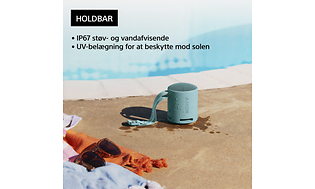 Sony - SRS-XB100 - Sony-højttaler ved kanten af en pool