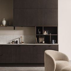 Epoq Pillar kitchen in dark oak