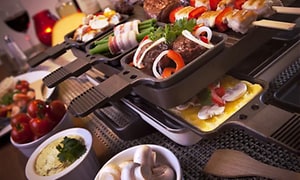 ambition Overskyet Betjening mulig Raclette giver dig en retrofølelse i køkkenet | Elgiganten
