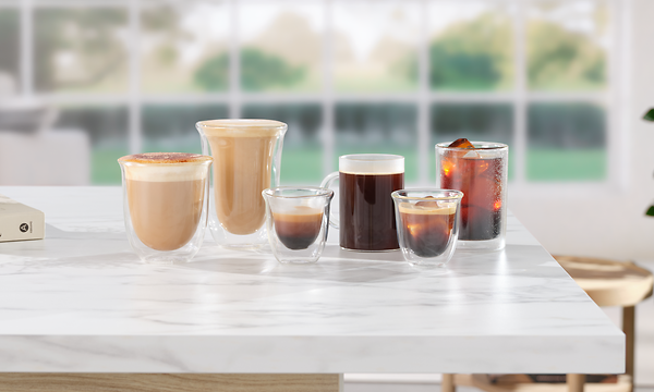 DeLonghi - Kaffemaskine - Forudindstillede varme og kolde drikke