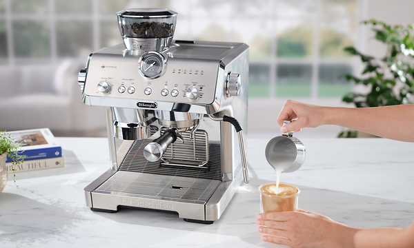 DeLonghi - Kaffemaskine - My LatteArt manuel mælkeskumning