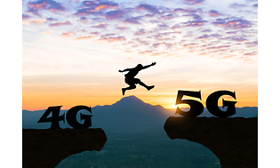 mand tager springet fra 4g til 5g